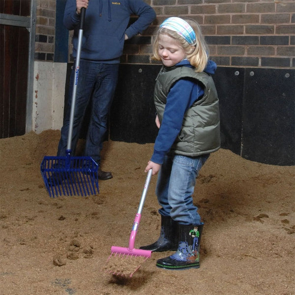 Fyna-Lite Mini Mucka Kids Stable Fork