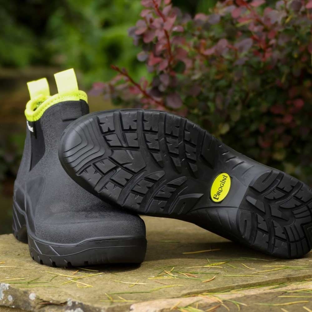 Brogini Carr Slip On Muck Boots Black Lime