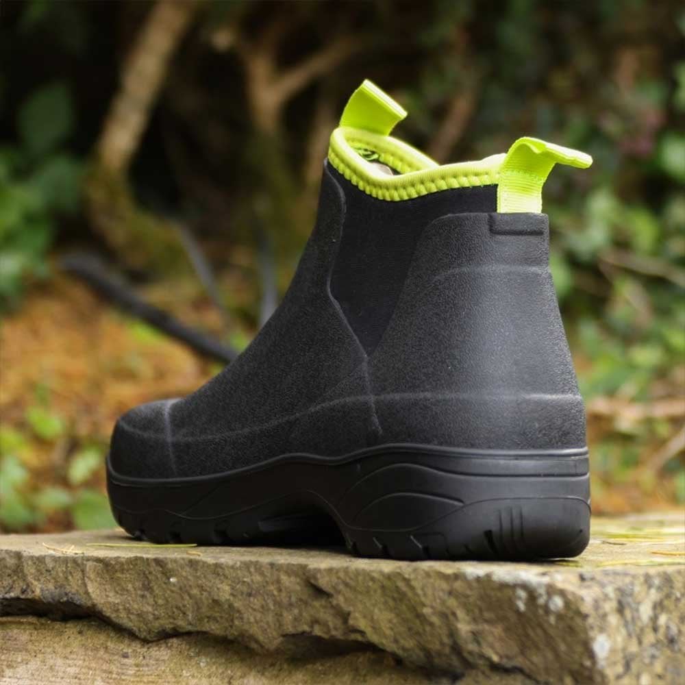 Brogini Carr Slip On Muck Boots Black Lime